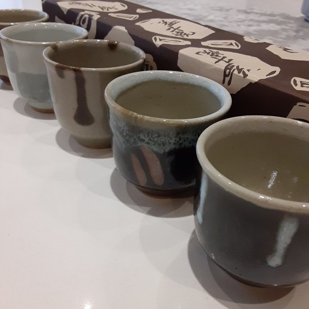 Chic Asian Porcelain Teacups - NEW